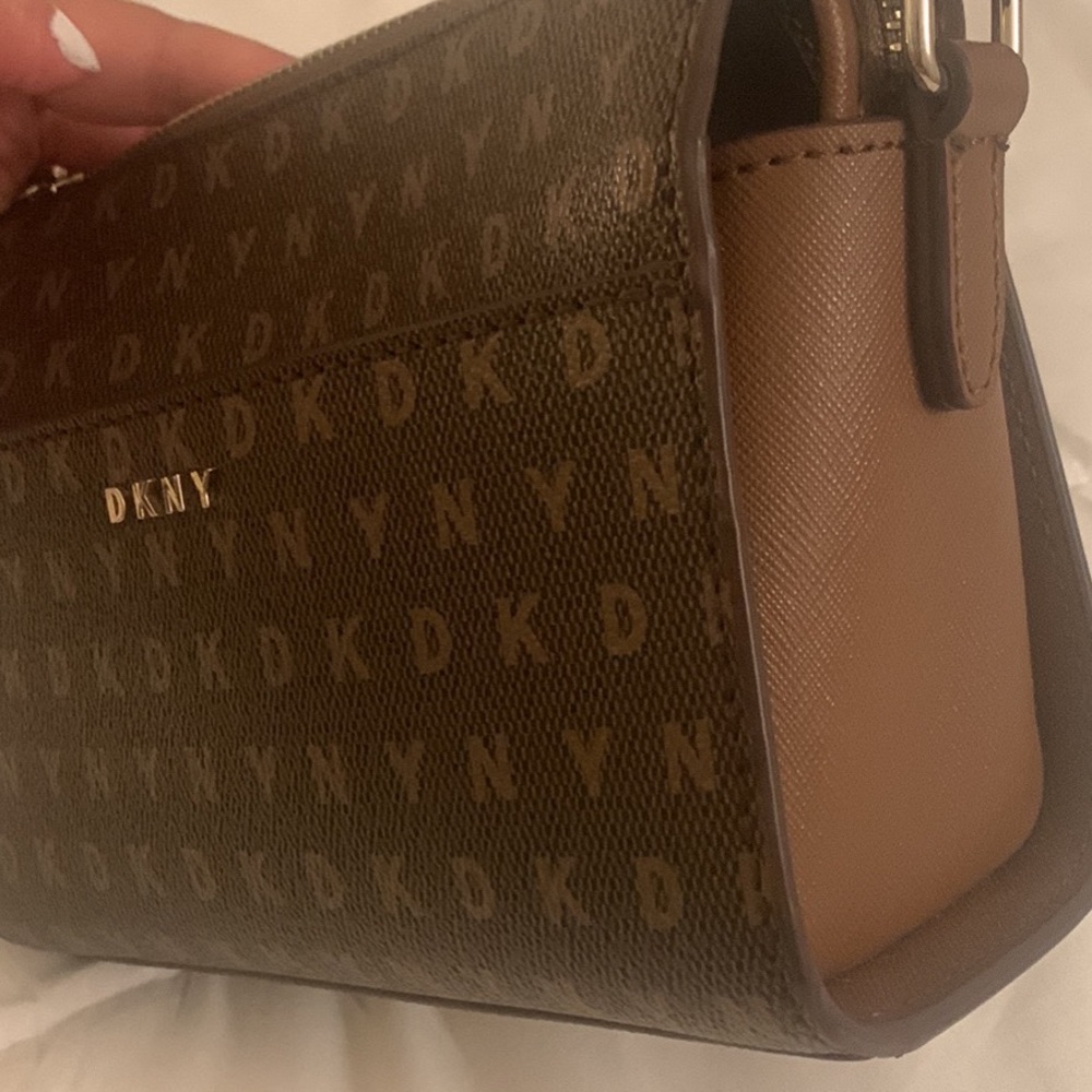 DKNY women’s bag